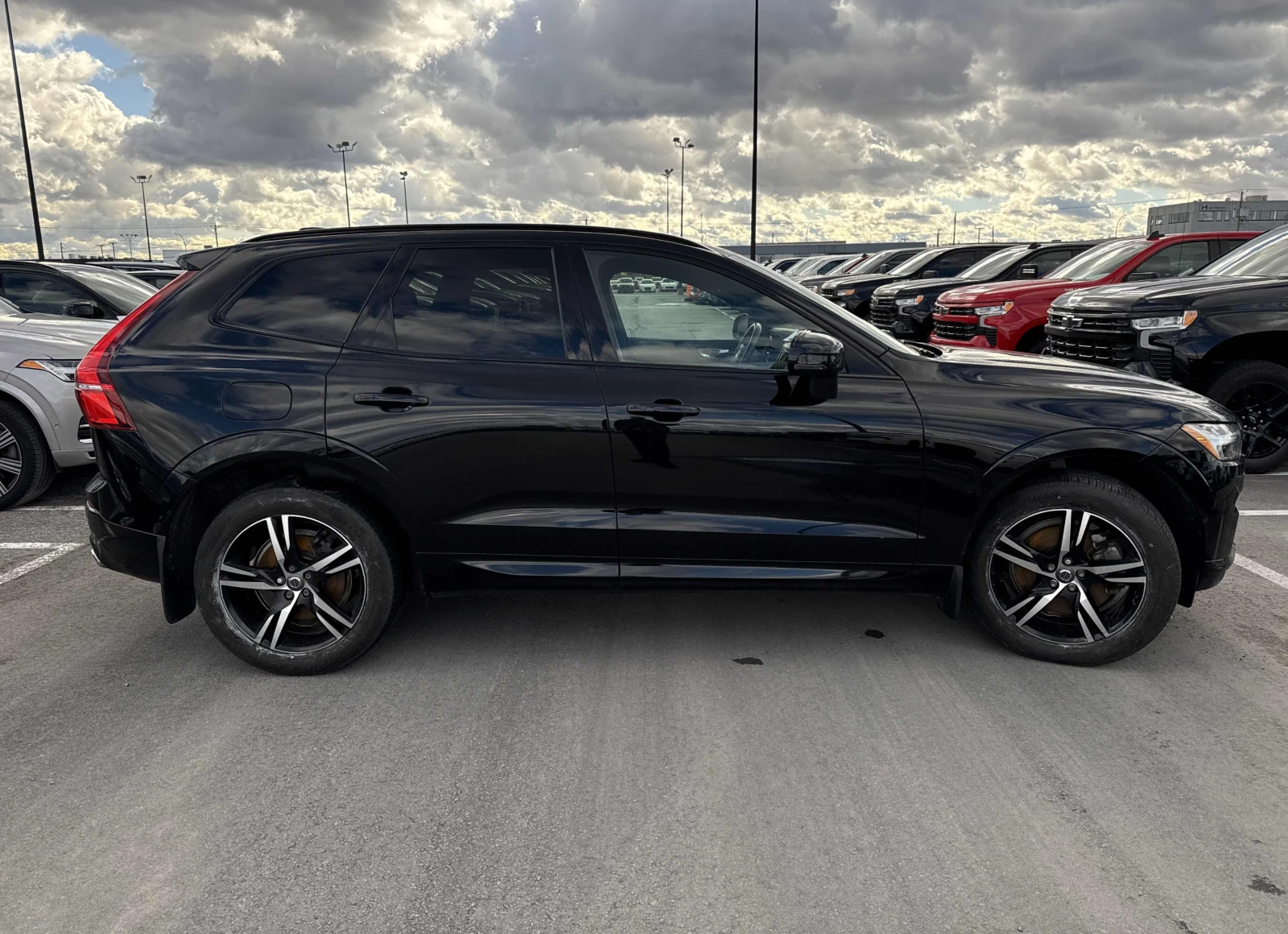 Volvo XC60 R-DESIGN - изображение 5