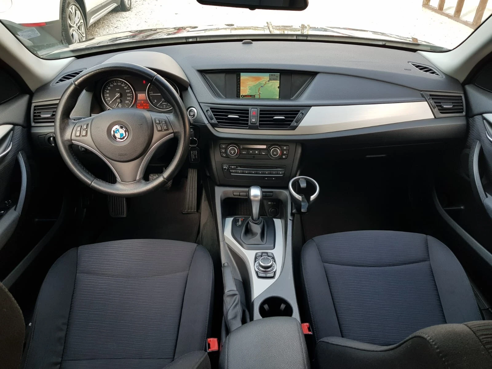 BMW X1 2.0XD - изображение 9