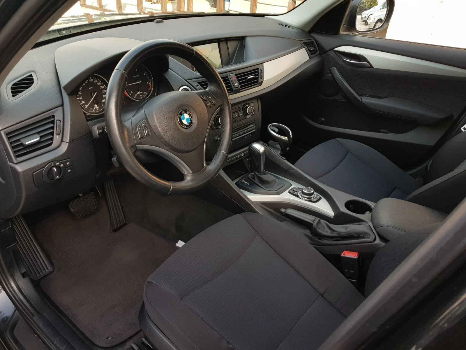 BMW X1 2.0XD - изображение 8