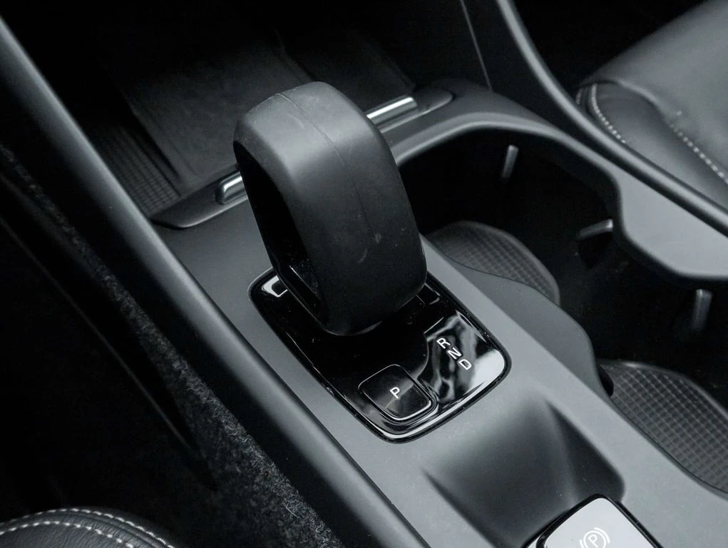 Volvo XC40 * Momentum (excl S60) * CARFAX * ���� �� �� | Mobile.bg � ����������� 15