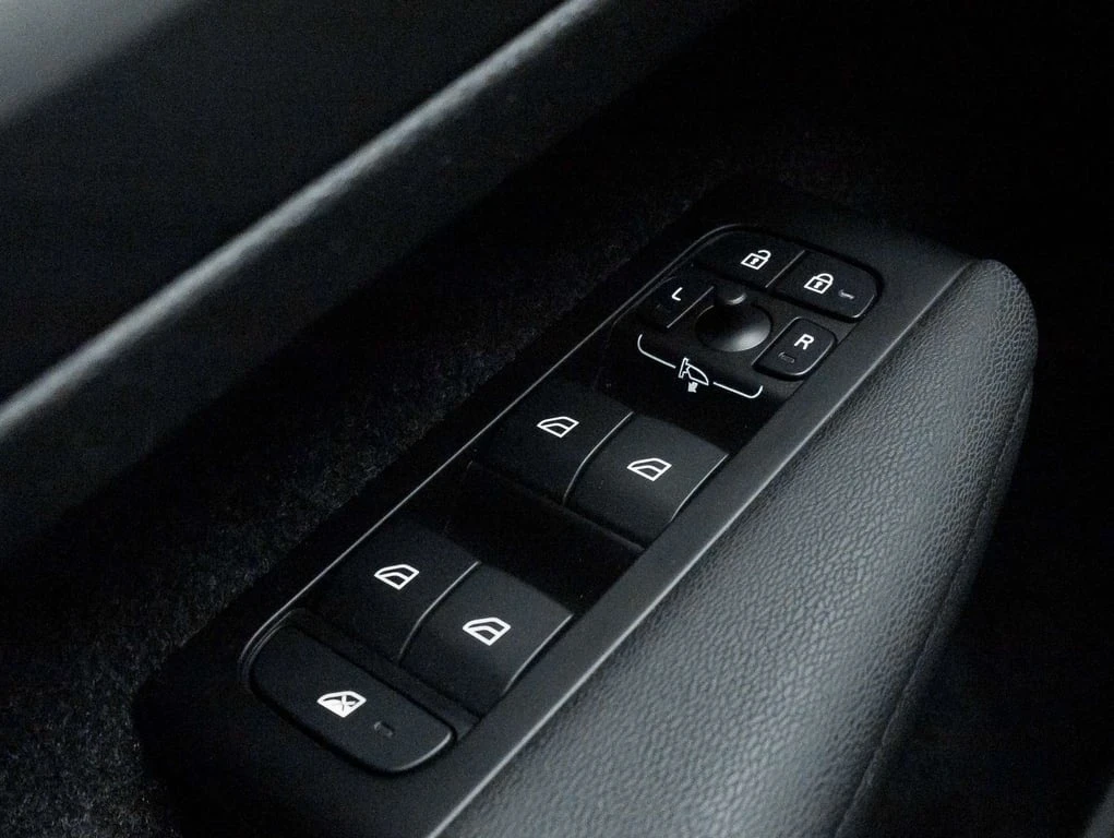 Volvo XC40 * Momentum (excl S60) * CARFAX * ���� �� �� | Mobile.bg � ����������� 13