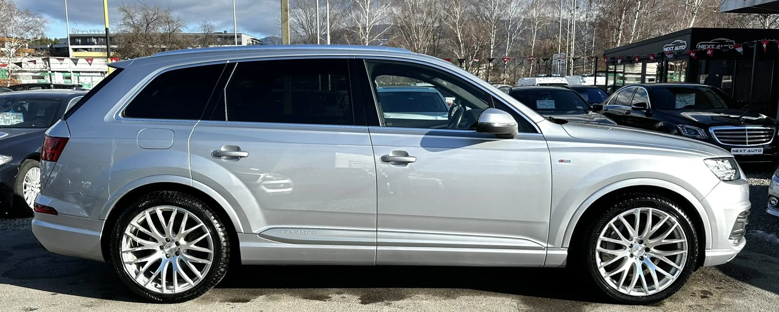 Audi Q7 3.0TFSI 333HP S LINE HUD BOSE 6+ 1 МАСАЖ ОБДУХВАНЕ - изображение 4