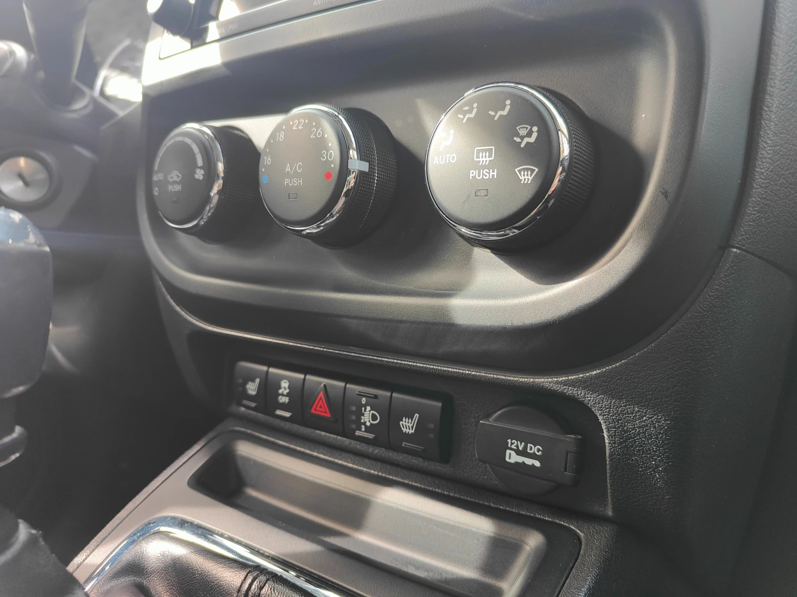 Jeep Compass LIMITED, снимка 15 - Автомобили и джипове - 53708483