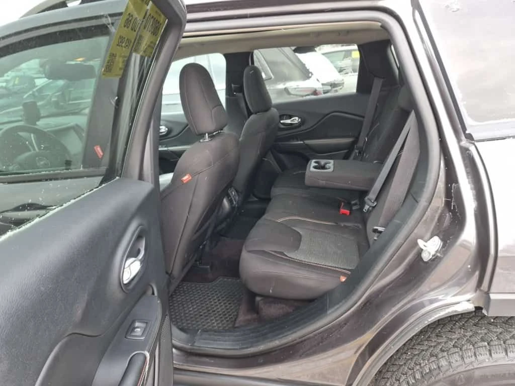 Jeep Cherokee * 4WD 75th ANNIVERSARY * AUTOMATIC/BACKUP CAM/SUNR, снимка 4 - Автомобили и джипове - 54058310