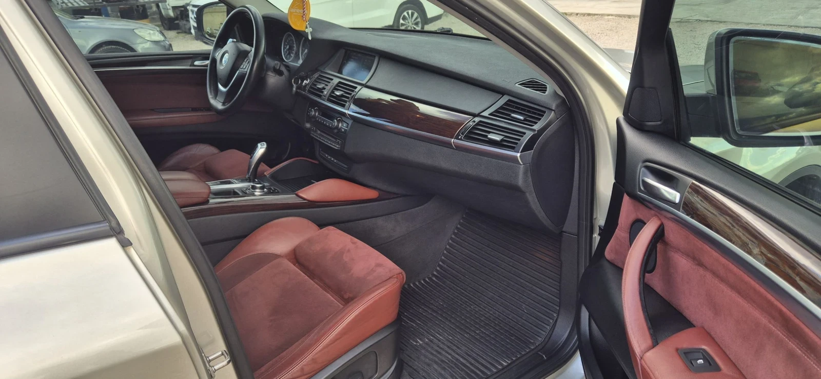 BMW X6, снимка 15 - Автомобили и джипове - 54152092