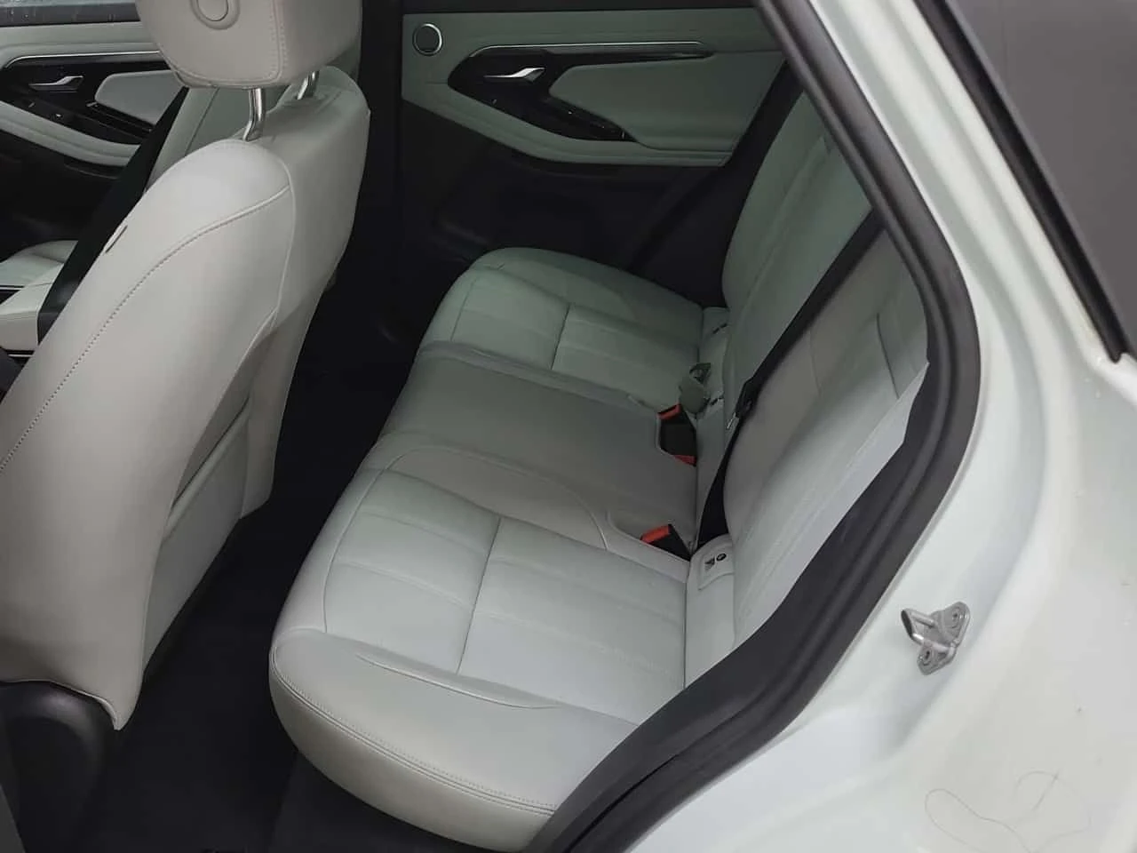 Land Rover Range Rover Evoque  SE /camera/подгреви, снимка 13 - Автомобили и джипове - 54352535