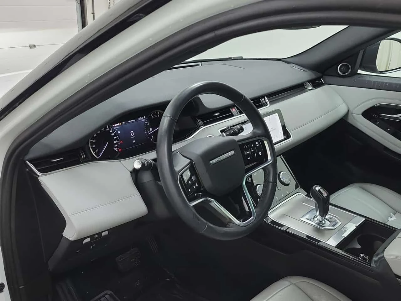 Land Rover Range Rover Evoque  SE /camera/подгреви, снимка 15 - Автомобили и джипове - 54352535