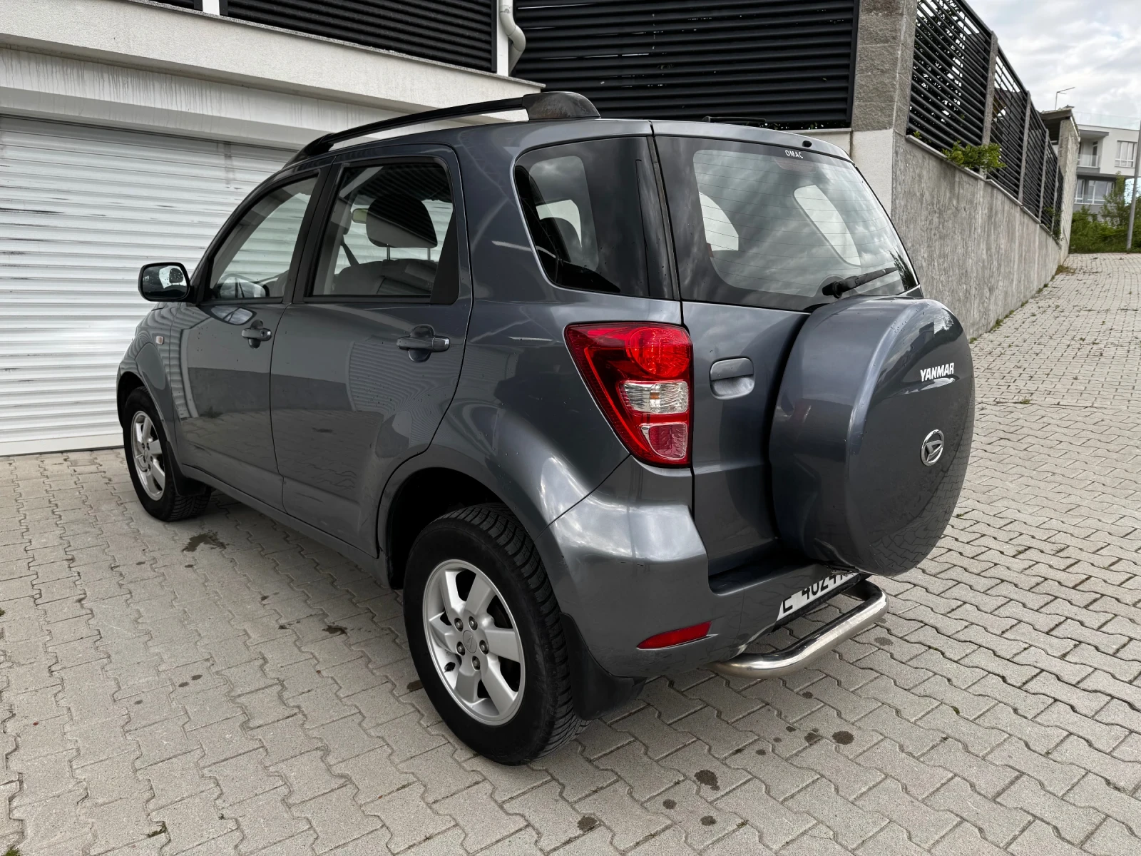 Daihatsu Terios LPG Avtomat, снимка 3 - Автомобили и джипове - 54382348