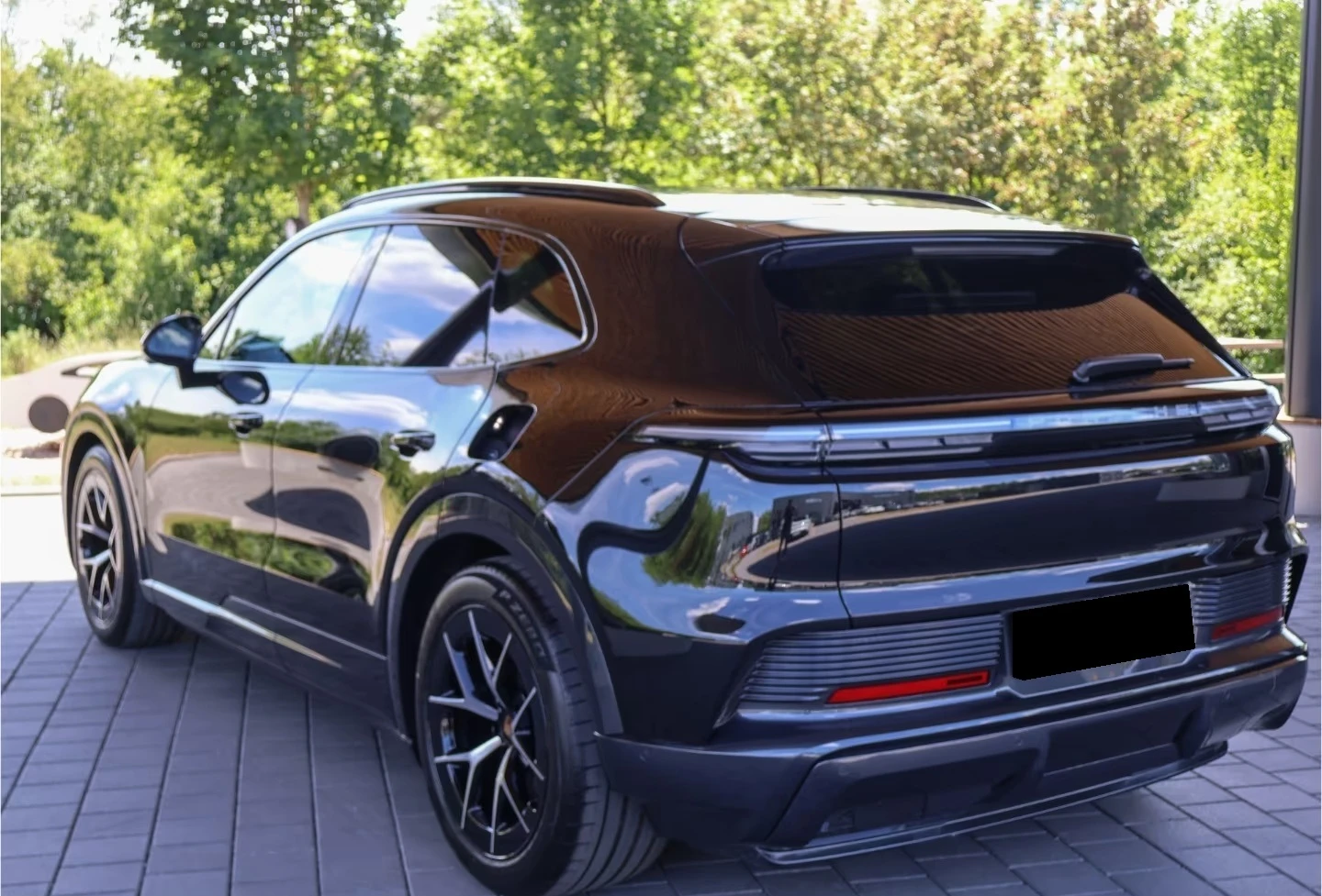 Porsche Cayenne ELECTRIC * NEW 2026* BOSE PANORAMA CHRONO, снимка 5 - Автомобили и джипове - 54812367