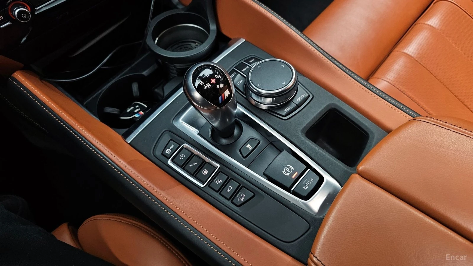 BMW X6 X6M 4.4* HUD* КОЖА* НАВИ* ПАНО, снимка 8 - Автомобили и джипове - 55579704
