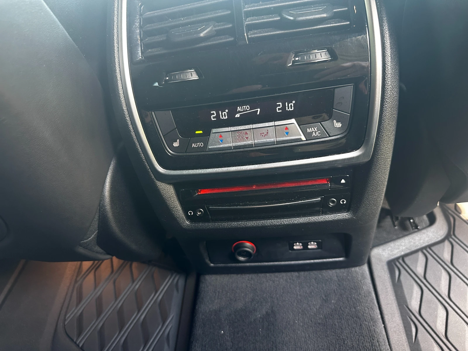 BMW X7 M50I, снимка 13 - Автомобили и джипове - 56372365