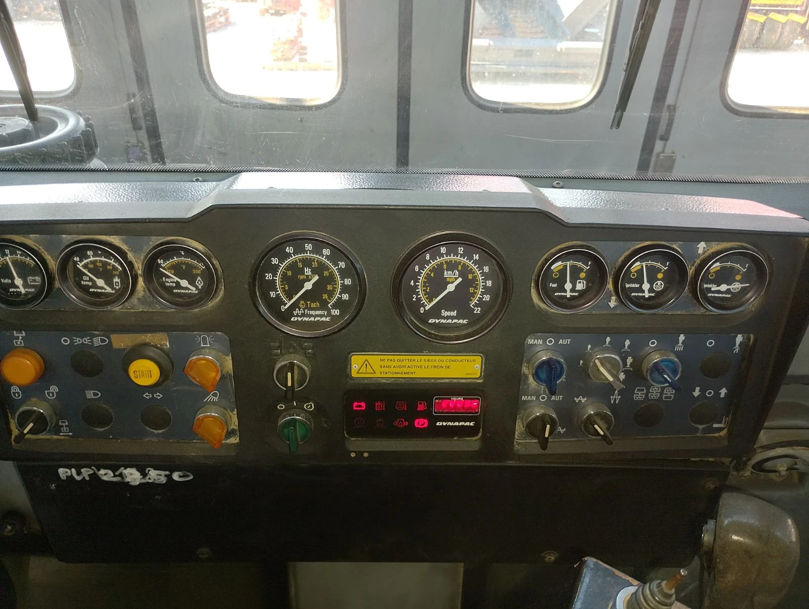 Валяк Dynapac CC222CHF-Combo, снимка 13 - Индустриална техника - 55622883