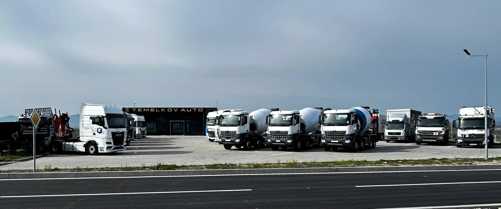 За камион Други WILLING , снимка 12 - Ремаркета - 54301202