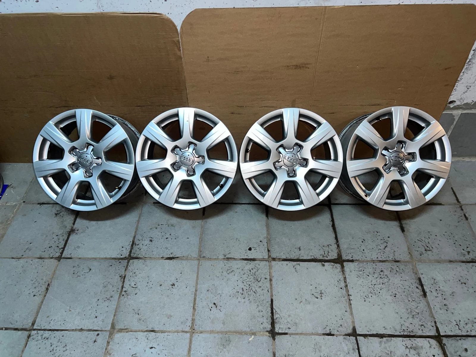 ������ | Mobile.bg � ����������� 4