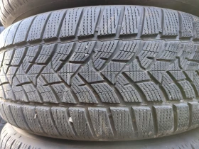 Гуми Зимни 235/55R17, снимка 3 - Гуми и джанти - 48962817