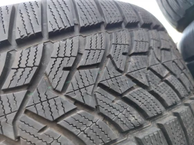 Гуми Зимни 235/55R17, снимка 5 - Гуми и джанти - 48962817