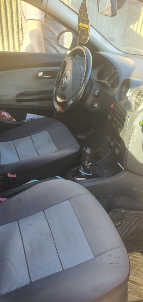 Seat Ibiza, снимка 3 - Автомобили и джипове - 45196350
