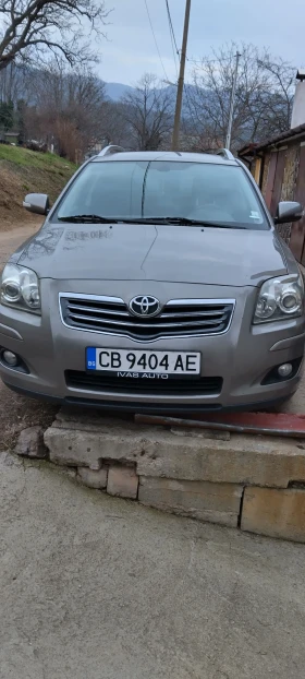 Toyota Avensis, снимка 1