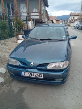 Renault Megane - 665 € / 1300.63 лв. - 97246600 11