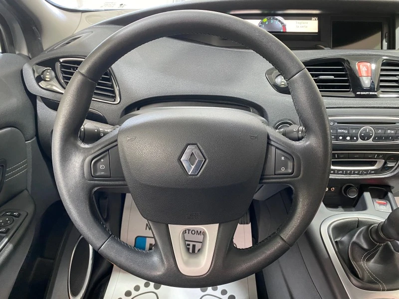 Renault Grand scenic 1.5 dCi - 79.xil km 7 МЕСТА/КЛИМАТРОНИК/НАВИГАЦИЯ, снимка 10 - Автомобили и джипове - 41883273