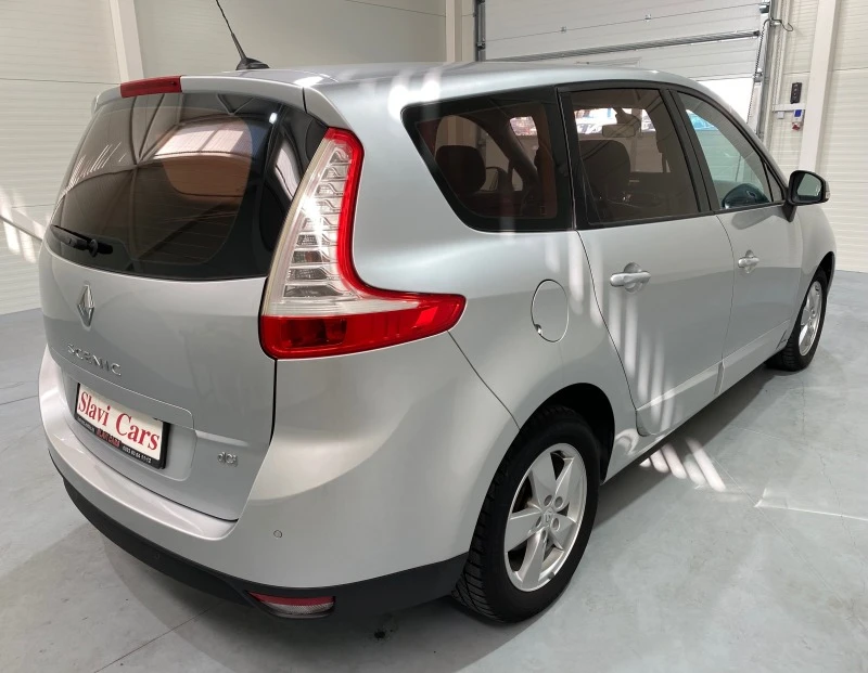 Renault Grand scenic 1.5 dCi - 79.xil km 7 МЕСТА/КЛИМАТРОНИК/НАВИГАЦИЯ, снимка 4 - Автомобили и джипове - 41883273