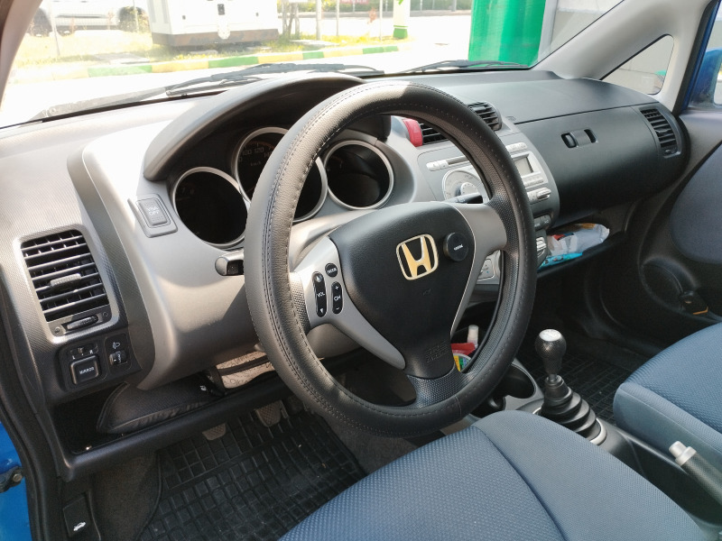 Honda Jazz 1.4, снимка 12 - Автомобили и джипове - 46411181