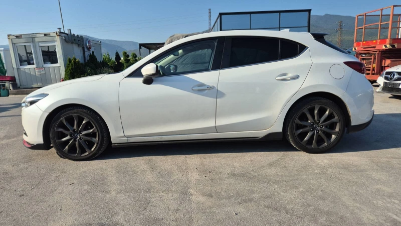 Mazda 3 2.2D Skyaactiv 150HP, снимка 3 - Автомобили и джипове - 47024536