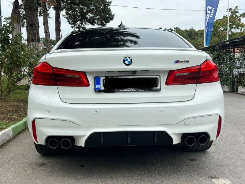 BMW M5 / M Exhaust / Ceramic / M Drivers Package / B&W, снимка 3 - Автомобили и джипове - 47248841