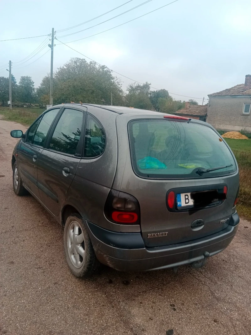 Renault Scenic, снимка 3 - Автомобили и джипове - 47479776