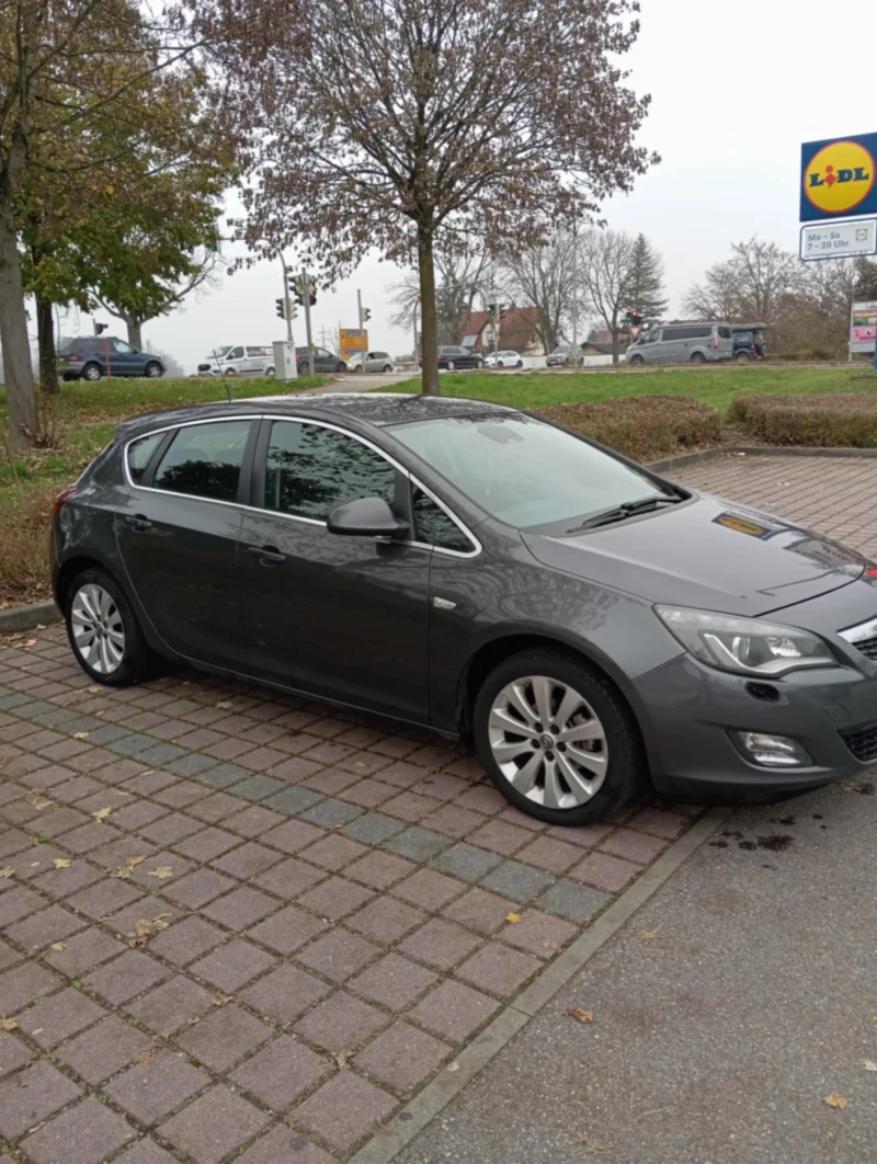 Opel Astra Cosmo, снимка 2 - Автомобили и джипове - 48272920