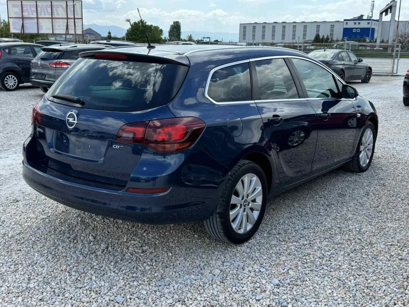 Opel Astra 1.7CDTI, снимка 4 - Автомобили и джипове - 50109783