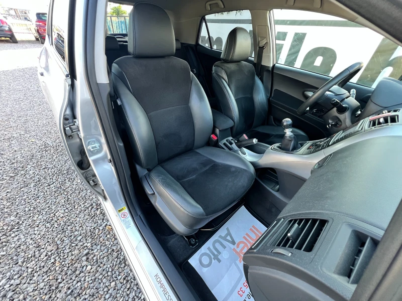 Toyota Auris K2 KOMPRESSOR УНИКАТ, снимка 14 - Автомобили и джипове - 51619592