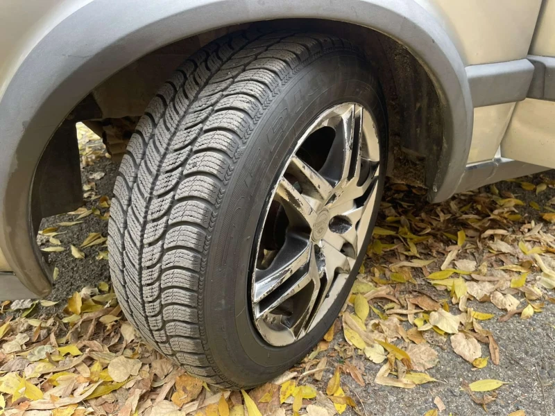 VW Golf, снимка 14 - Автомобили и джипове - 53111350