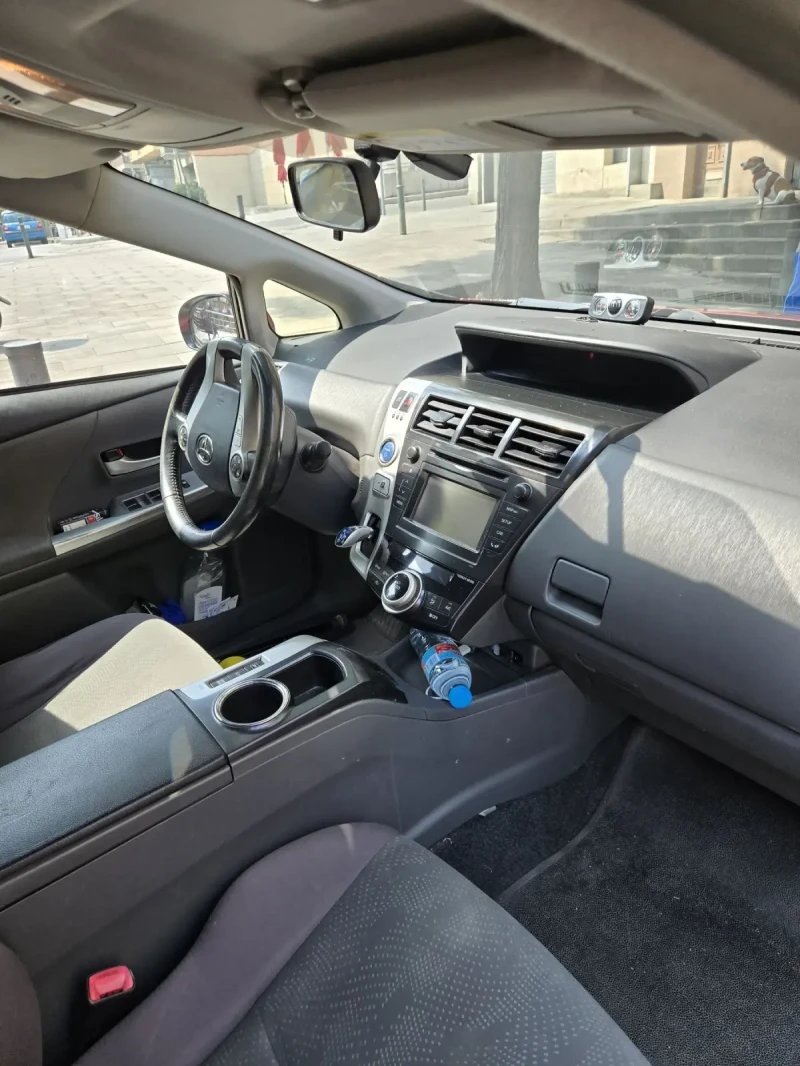 Toyota Prius Prius Plus, снимка 10 - Автомобили и джипове - 52526691
