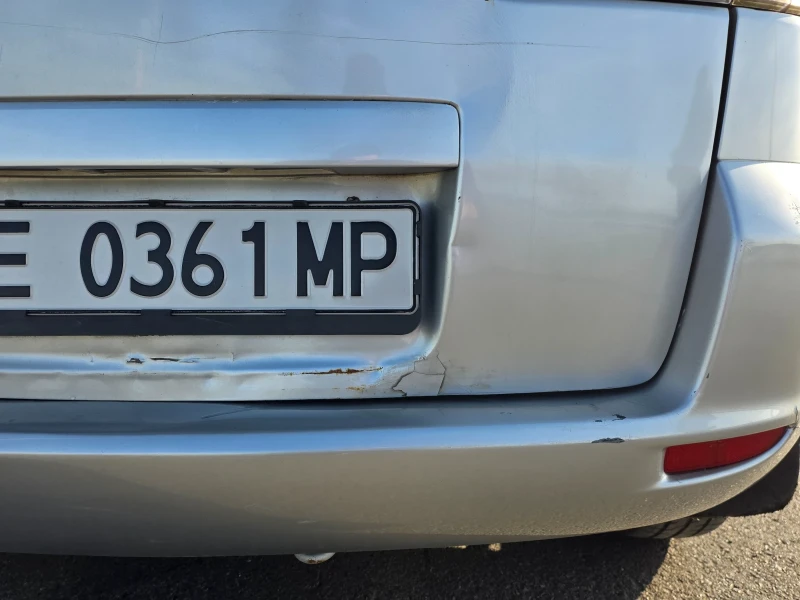 Mazda 2 1.4, снимка 10 - Автомобили и джипове - 52850689