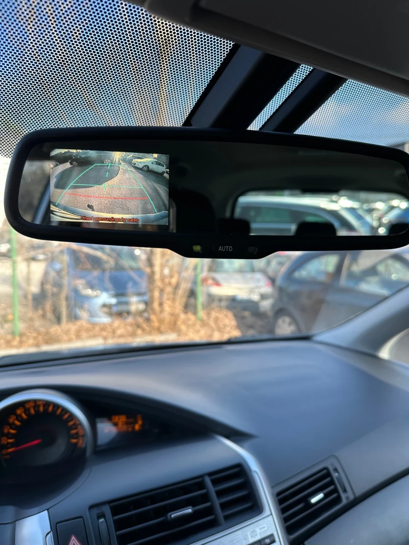 Toyota Verso 2.0D-4D Luxury Keyless Камера Подгрев Печка, снимка 14 - Автомобили и джипове - 52883936