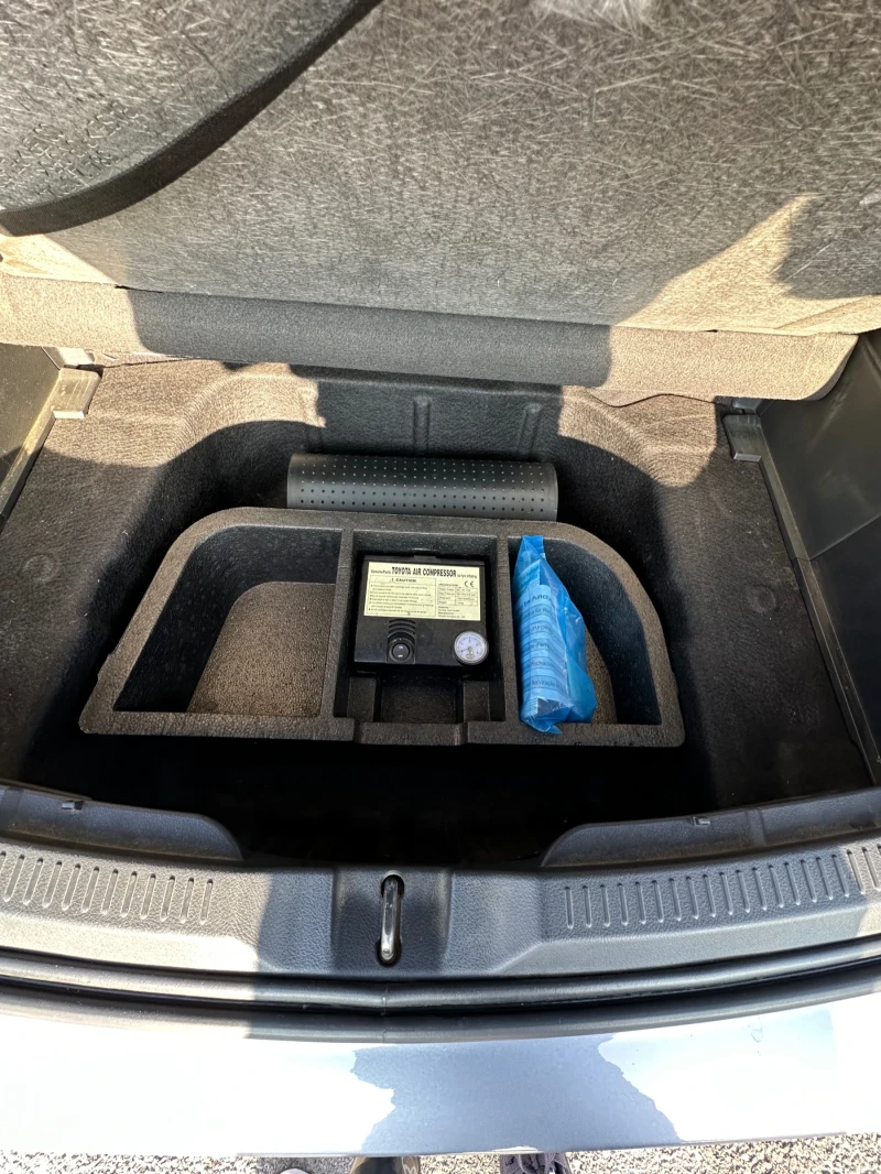 Toyota Verso 2.0D-4D Luxury Keyless Камера Подгрев Печка, снимка 15 - Автомобили и джипове - 52883936