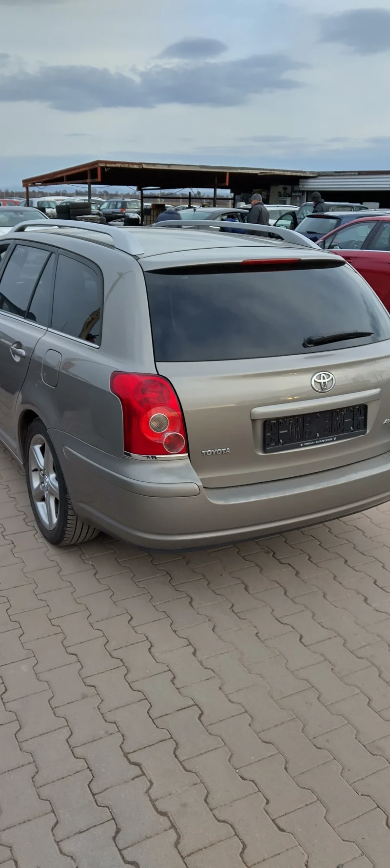 Toyota Avensis, снимка 2 - Автомобили и джипове - 52991896