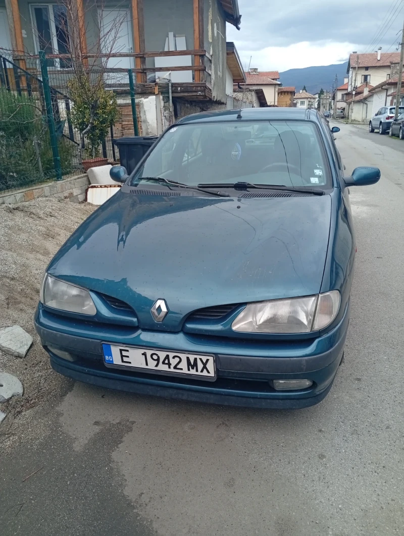 Renault Megane, снимка 10 - Автомобили и джипове - 53007502