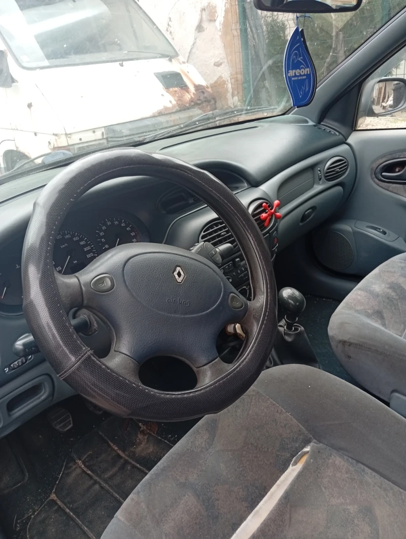 Renault Megane, снимка 4 - Автомобили и джипове - 53007502