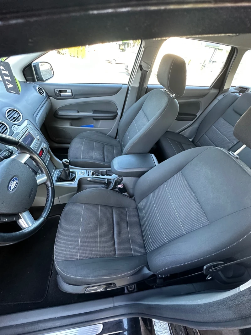 Ford Focus 1.8 2010г НАВИГАЦИЯ ПОДГРЯВАНЕ НА ПРЕДНО СТЪКЛО , снимка 8 - Автомобили и джипове - 53200876