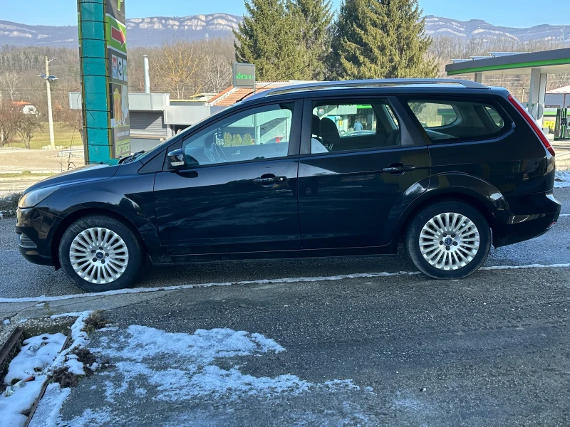 Ford Focus 1.8 2010г НАВИГАЦИЯ ПОДГРЯВАНЕ НА ПРЕДНО СТЪКЛО , снимка 4 - Автомобили и джипове - 53200876