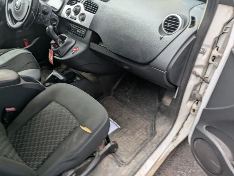 Renault Kangoo, снимка 7 - Автомобили и джипове - 53328400