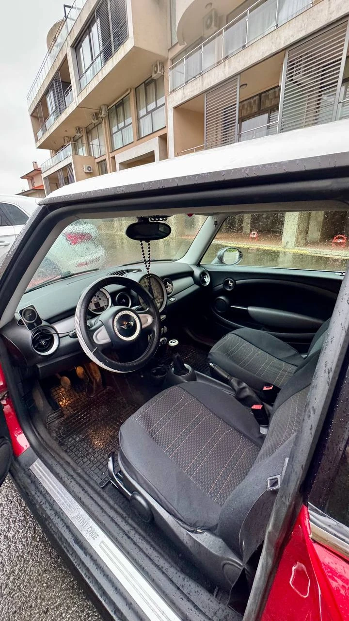 Mini One, снимка 9 - Автомобили и джипове - 54284417