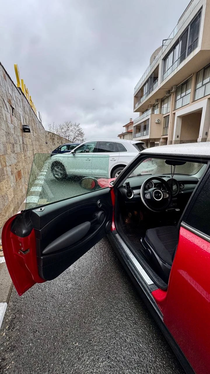 Mini One, снимка 10 - Автомобили и джипове - 54284417