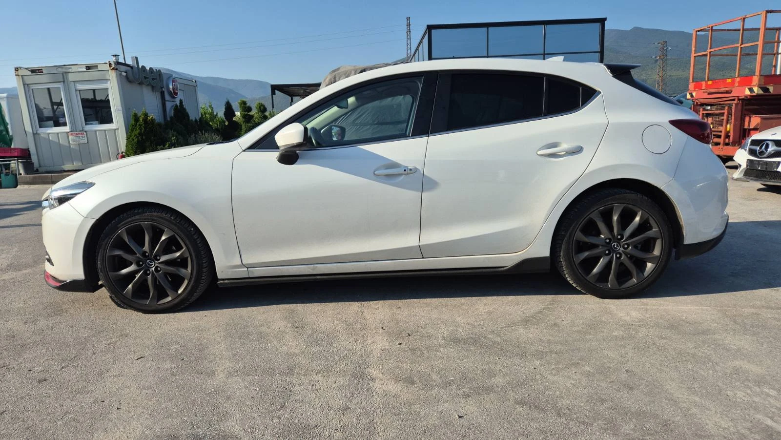 Mazda 3 2.2D Skyaactiv 150HP - изображение 3