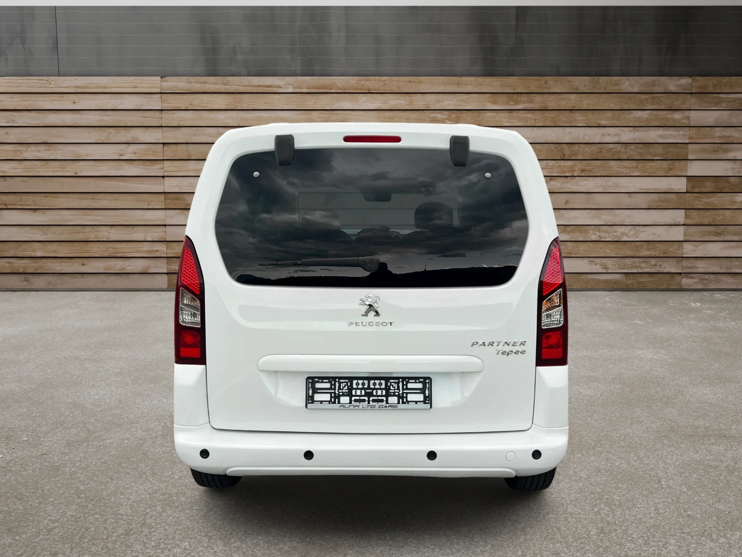 Peugeot Partner Tepee 1.6BlueHDi Автоматик УНИКАЛЕН - изображение 5