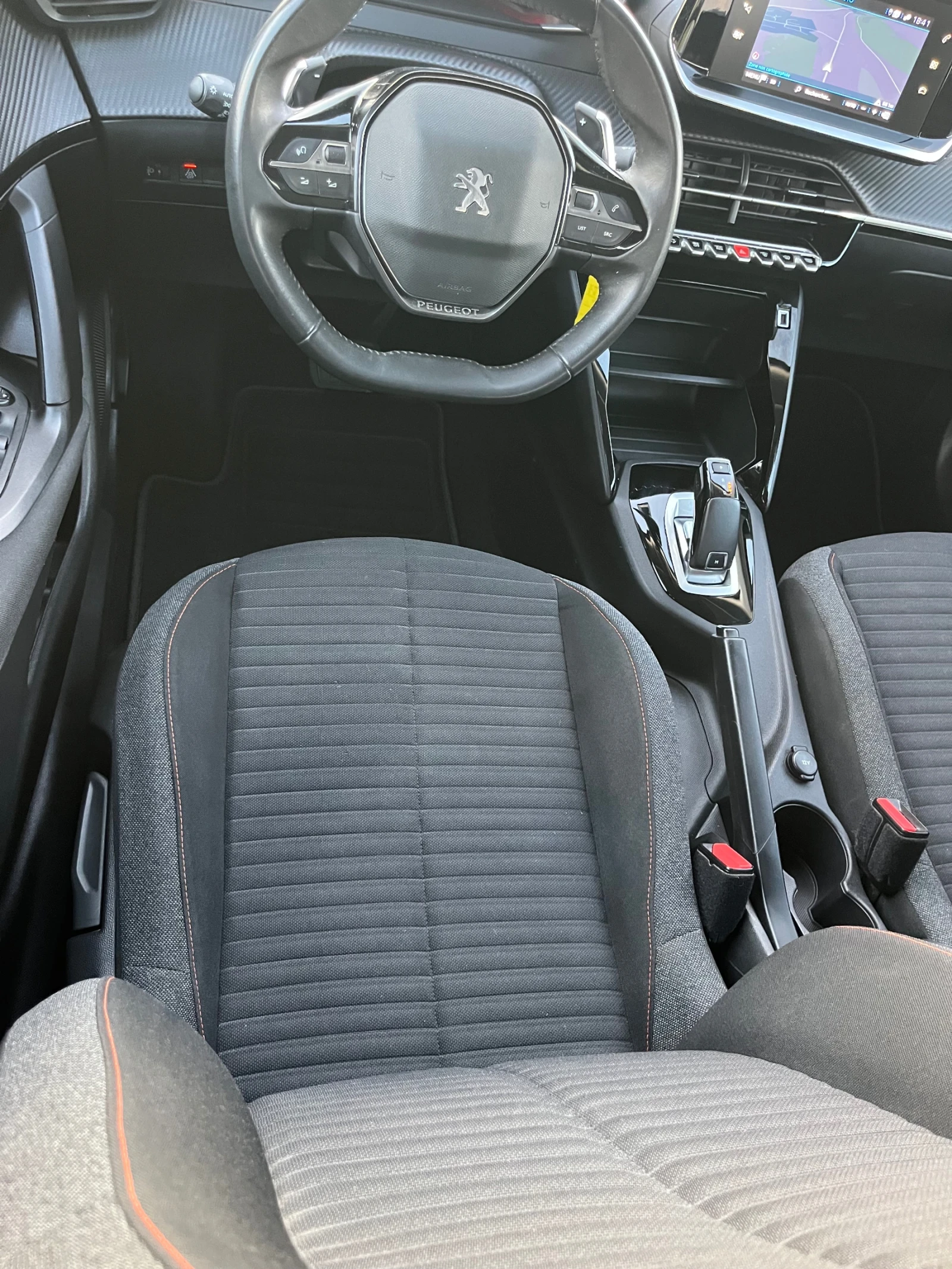 Peugeot 2008 1.5 BlueHDI EAT8 - изображение 6