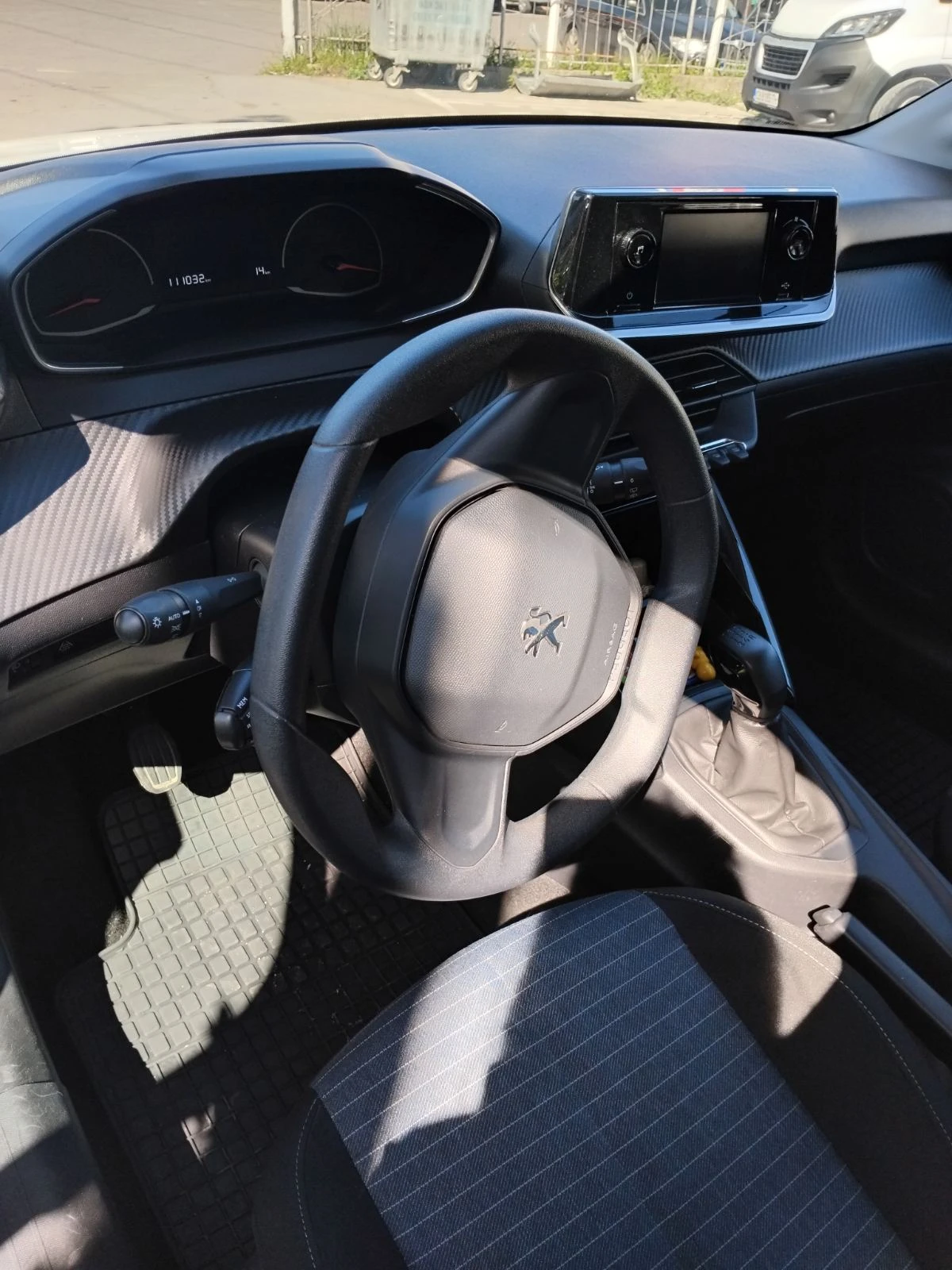 Peugeot 208 New Line - изображение 5