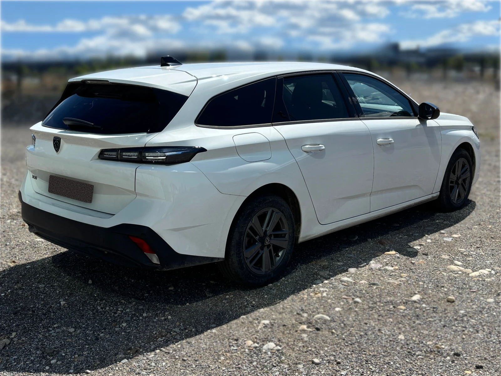 Peugeot 308 SW 1.2 Active | Комби | 130hp | Автомат  - изображение 5